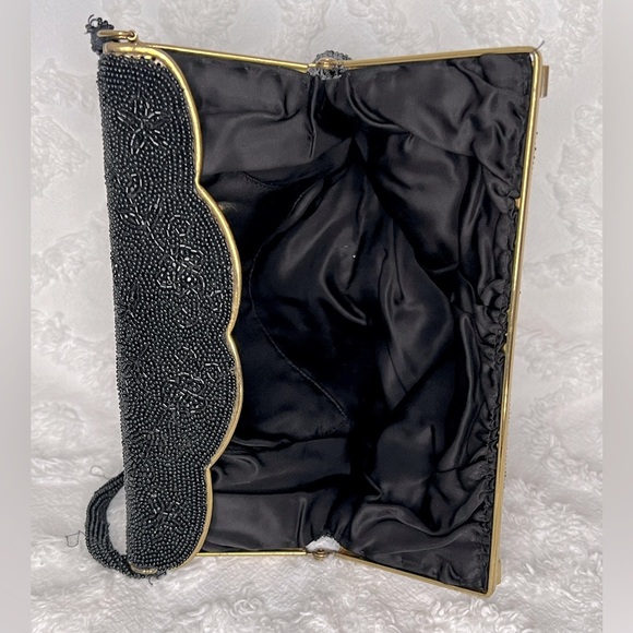 VINTAGE • BUNDLE • BEADED CLUTCHES - Picture 7 of 11